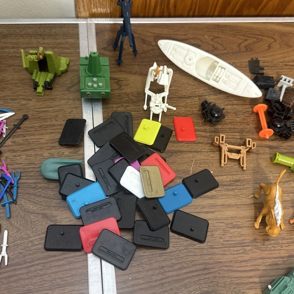 Huge Vintage 3.75 GI Joe ARAH 80s 90s Accessories Parts Missiles Guns Animal Lot